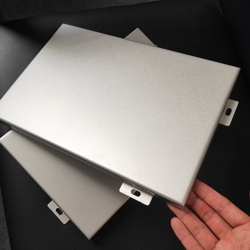 陝西省（shěng）西安4S點門頭灰色鋁單板